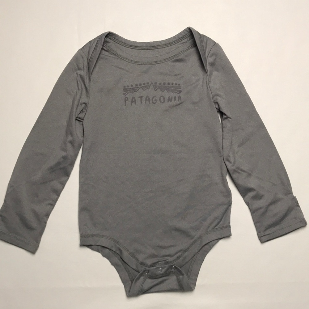 Patagonia Base Layer Top (size 18-24m)